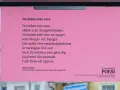 Rosa papper med dikt om frihet och uppror. Ett exempel på hur poesi kan finnas i vardagen, som här i kollektivtrafiken.