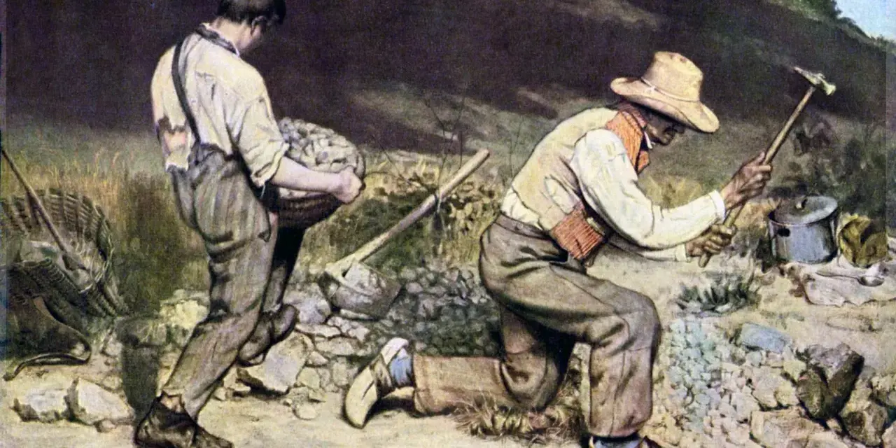 Två män arbetar hårt i ett stenigt landskap, en bär en korg med stenar, den andra bryter sten med en hammare. Ett typiskt motiv från realismen epok.