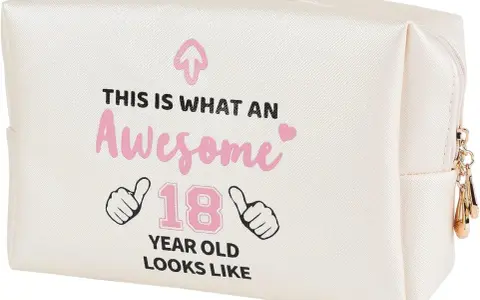 En necessär med texten "This is what an awesome 18 year old looks like". Perfekt som en dikt till 18-åring.