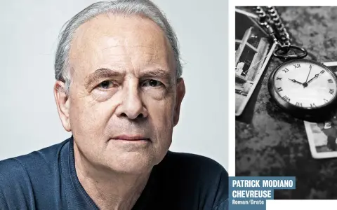 Patrick Modiano, en äldre man med grått hår, tittar mot betraktaren. Bredvid honom syns en fickur och gamla fotografier, som påminner om hans berättelser.