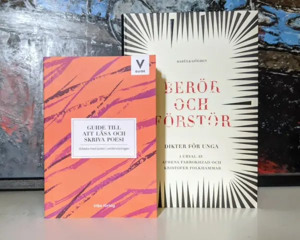 Två böcker: en orange med titeln "Guide till att läsa och skriva poesi" och en vit med titeln "Berör och förstör - Dikter för unga". En perfekt mall för att skriva dikt.